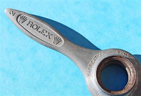 rolex watch opening tool